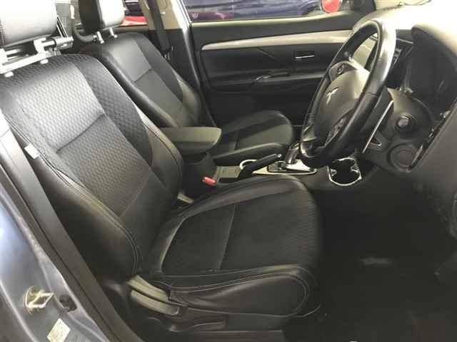 MITSUBISHI OUTLANDER PHEV 2013