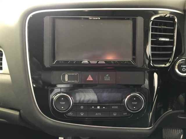 MITSUBISHI OUTLANDER PHEV 2013