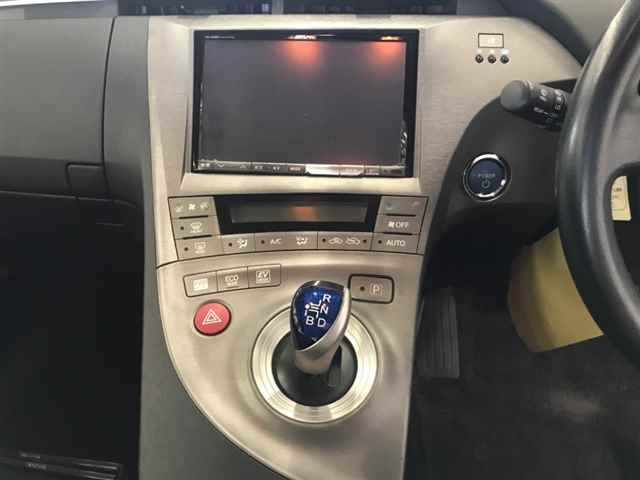 TOYOTA PRIUS 2012