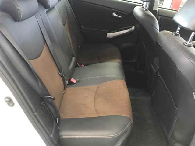 TOYOTA PRIUS 2012