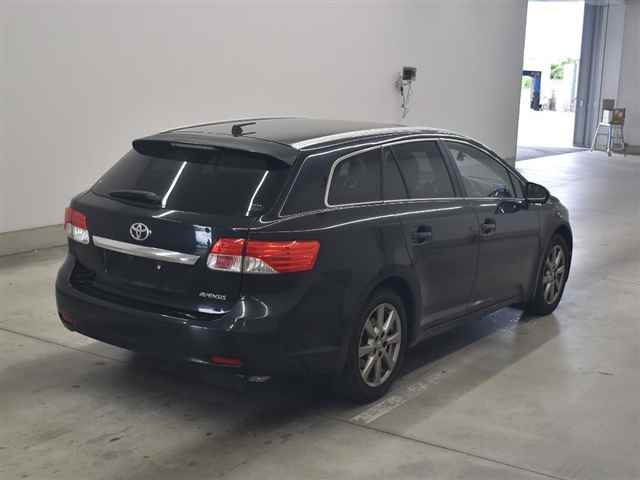 TOYOTA AVENSIS WAGON 2012
