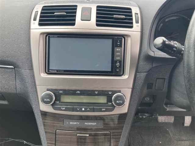 TOYOTA AVENSIS WAGON 2012