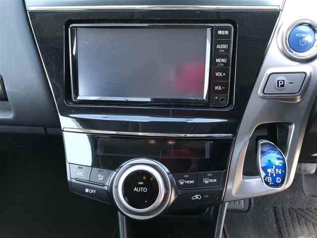 TOYOTA PRIUS ALPHA 2020