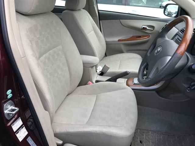 TOYOTA COROLLA AXIO 2010