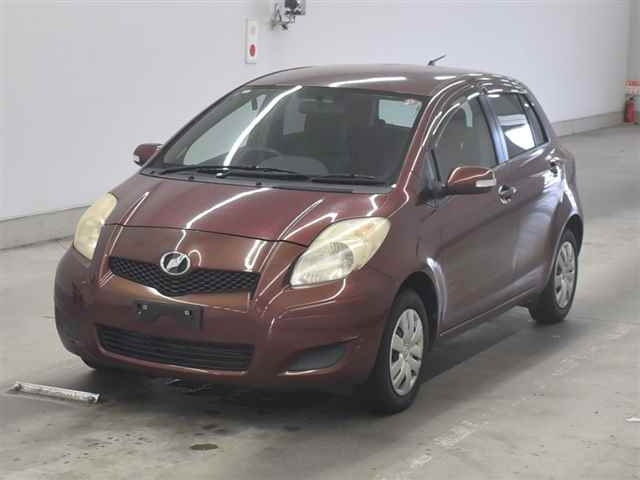 TOYOTA VITZ 2010