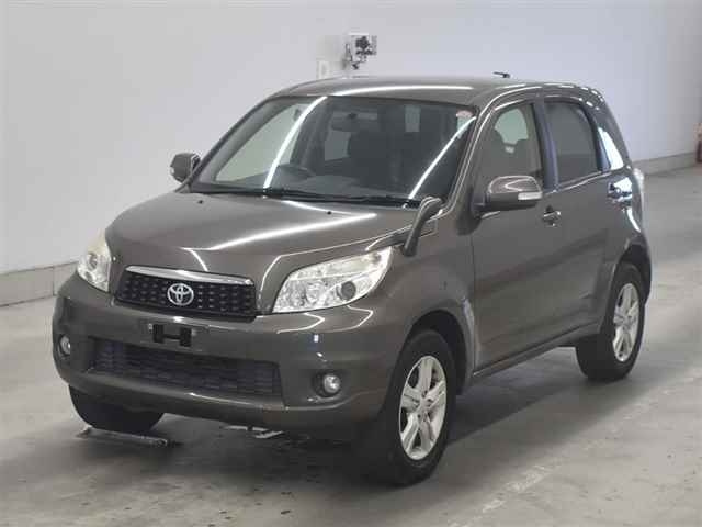 TOYOTA RUSH 2012