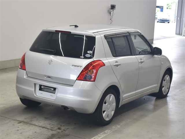 SUZUKI SWIFT 2010