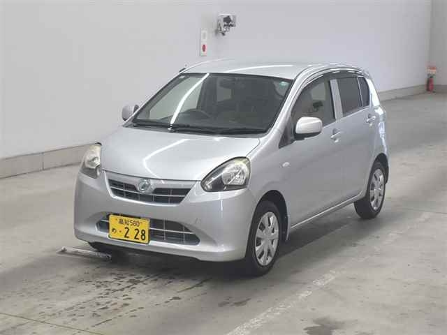 DAIHATSU MIRA E S 2012