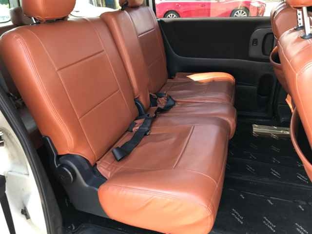 NISSAN SERENA 2010