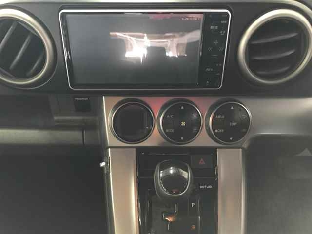 TOYOTA COROLLA RUMION 2010