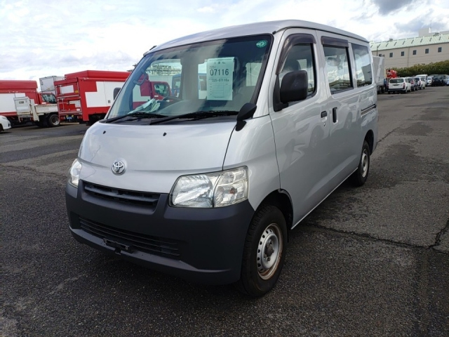 TOYOTA LITE ACE VAN 2018