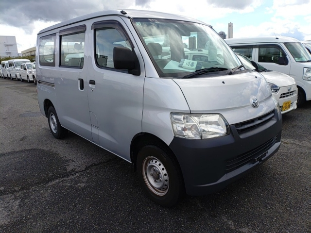 TOYOTA LITE ACE VAN 2018