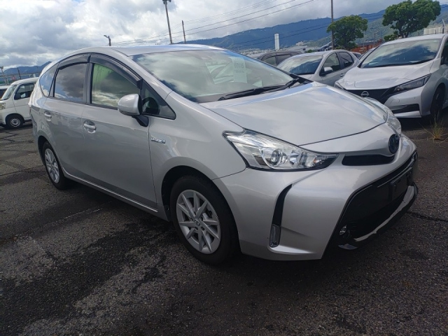 TOYOTA PRIUS ALPHA 2020