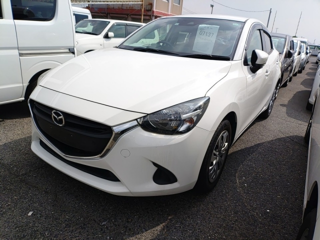 MAZDA DEMIO 2019