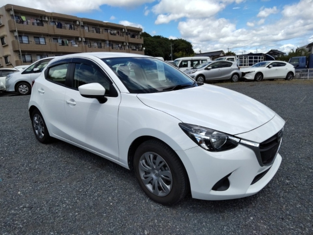 MAZDA DEMIO 2018