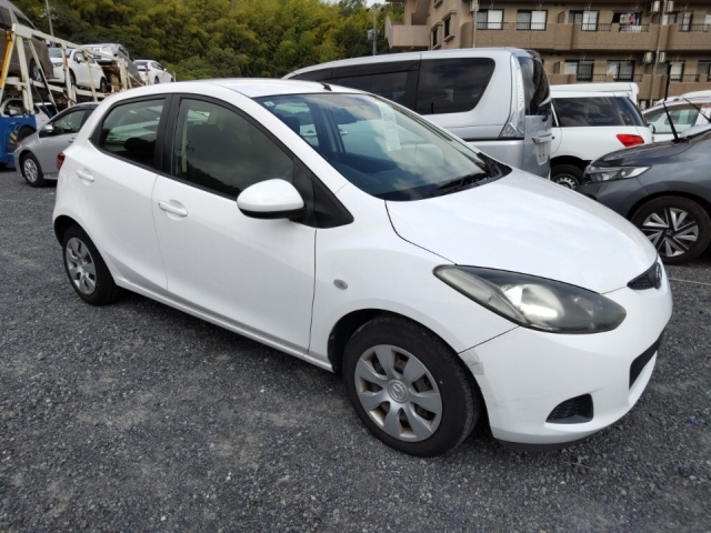 MAZDA DEMIO 2009