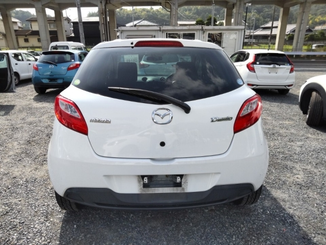 MAZDA DEMIO 2012