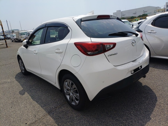 MAZDA DEMIO 2019