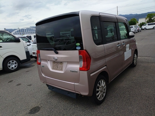 DAIHATSU TANTO 2014