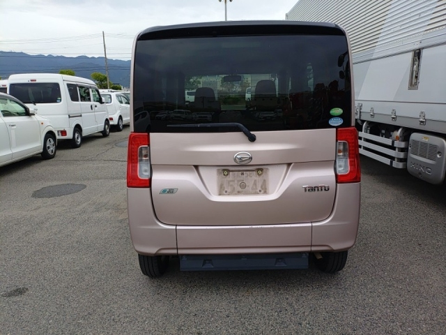 DAIHATSU TANTO 2014