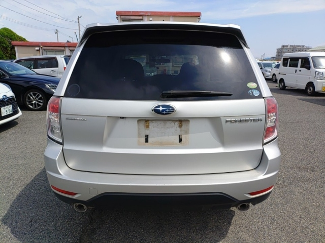 SUBARU FORESTER 2011