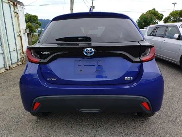 TOYOTA YARIS 2021