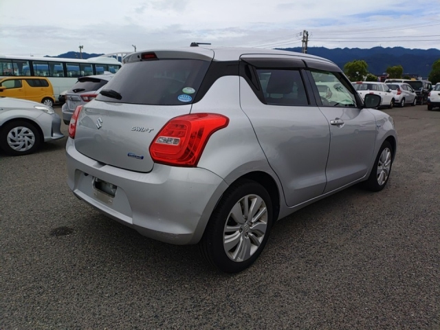 SUZUKI SWIFT 2018