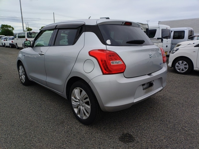 SUZUKI SWIFT 2018