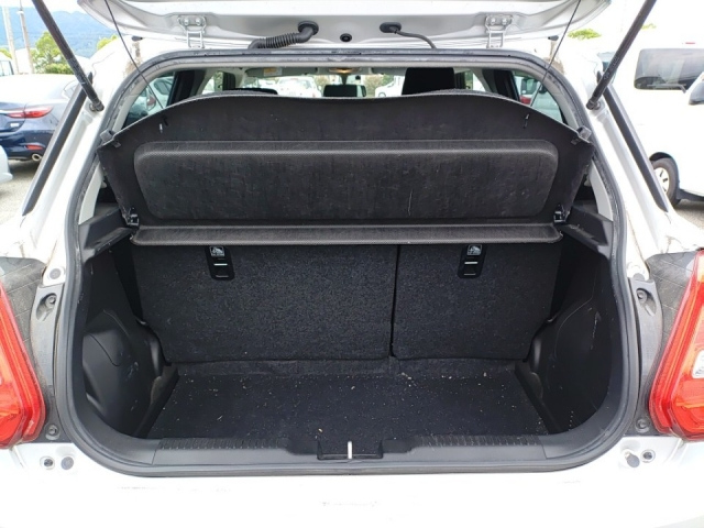SUZUKI SWIFT 2018