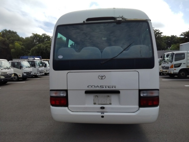 TOYOTA COASTER 2010