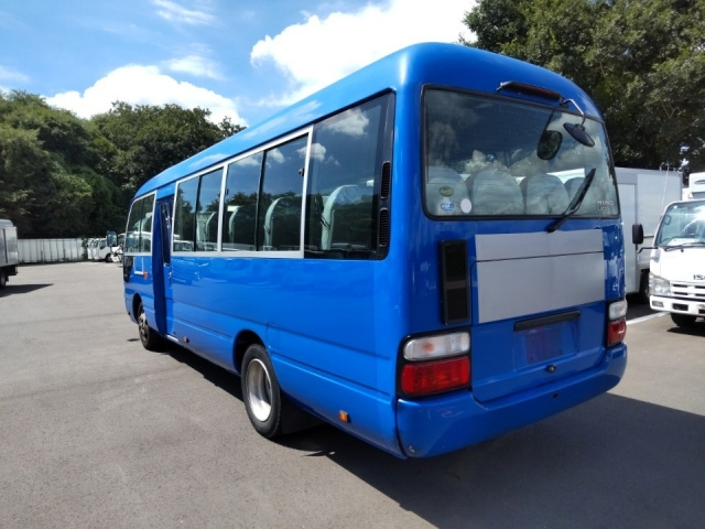 HINO LIESSE 2015