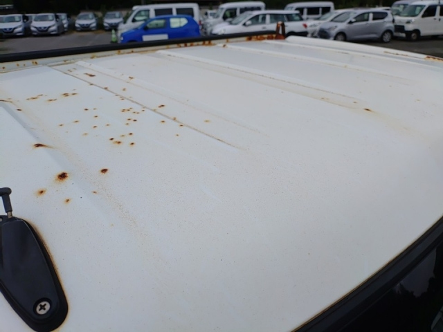 NISSAN CLIPPER TRUCK 2010