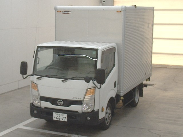 NISSAN ATLAS 2019