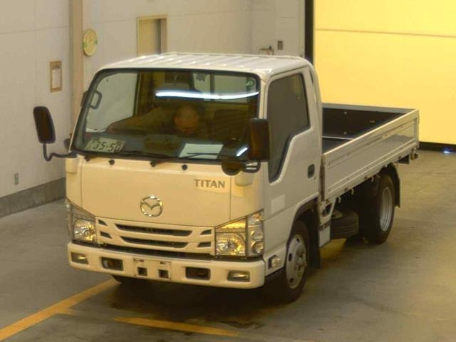 MAZDA TITAN 2020
