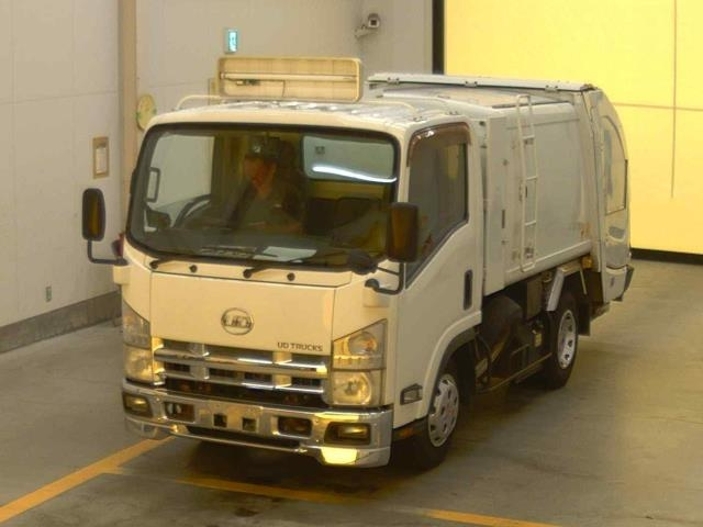 NISSAN CONDOR 2012