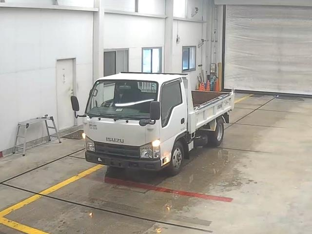 ISUZU ELF 2013