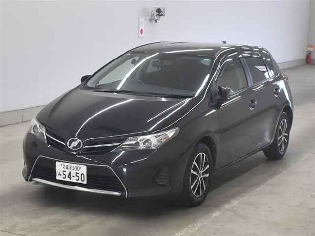 TOYOTA AURIS 2013