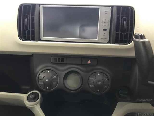 DAIHATSU BOON 2010