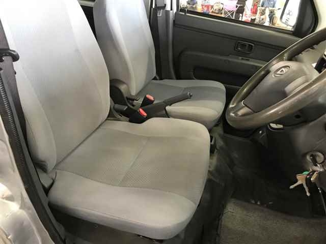 DAIHATSU HIJET VAN 2011