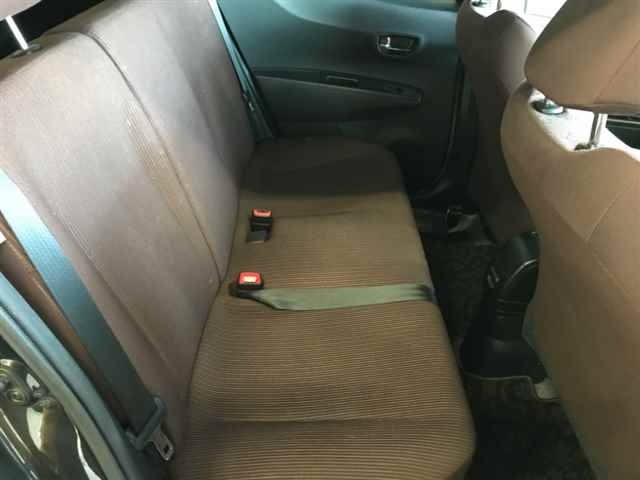 TOYOTA VITZ 2011