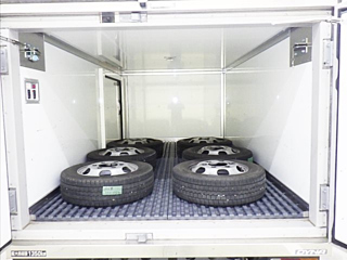 TOYOTA DYNA 2020