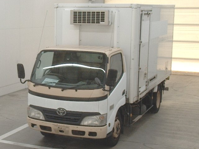 TOYOTA DYNA 2009
