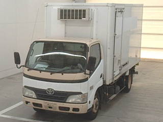 TOYOTA DYNA 2009