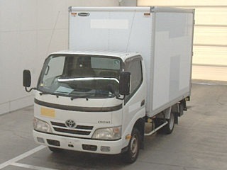 TOYOTA DYNA 2012
