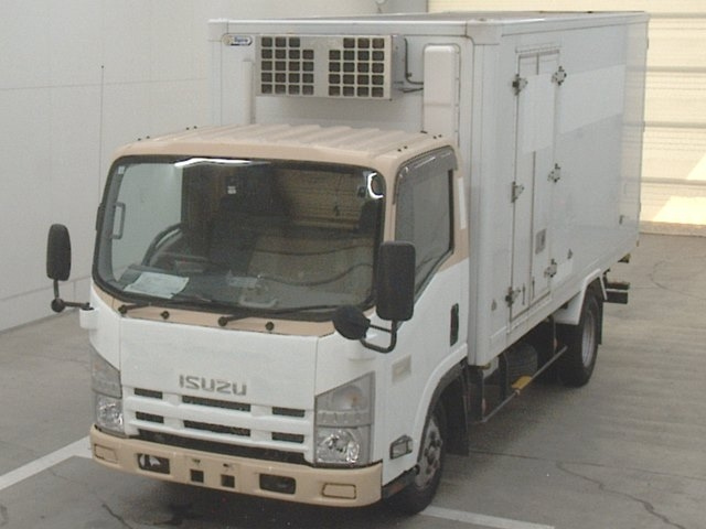 ISUZU ELF 2010