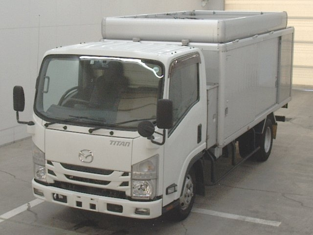 MAZDA TITAN 2018
