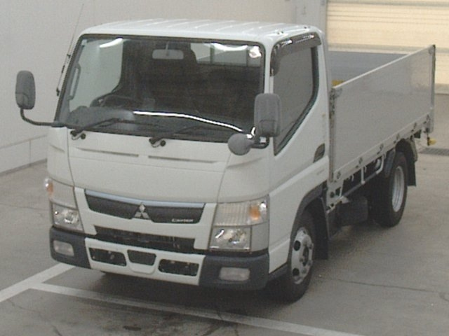 MITSUBISHI CANTER 2020
