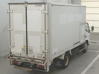 TOYOTA DYNA 2009