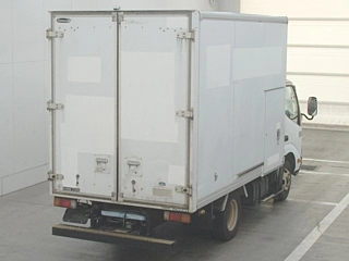 TOYOTA DYNA 2010