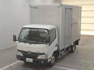 TOYOTA DYNA 2013